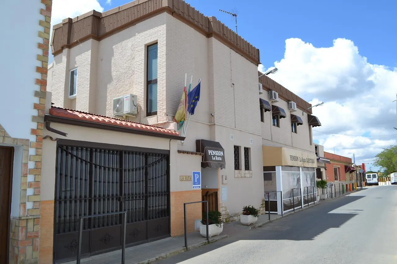 Gasthuis Hostal Pension La Ruta Paterna del Campo
